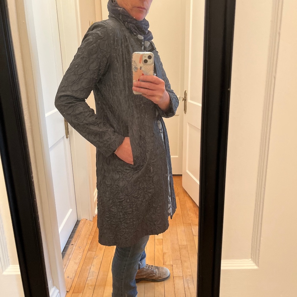 Eileen Fisher Silk jacket - Like New!!! - Picture 3 of 8